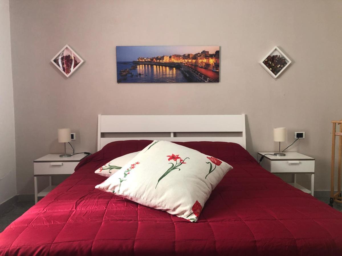 A Casa Di Giu B&B Syracuse Bagian luar foto