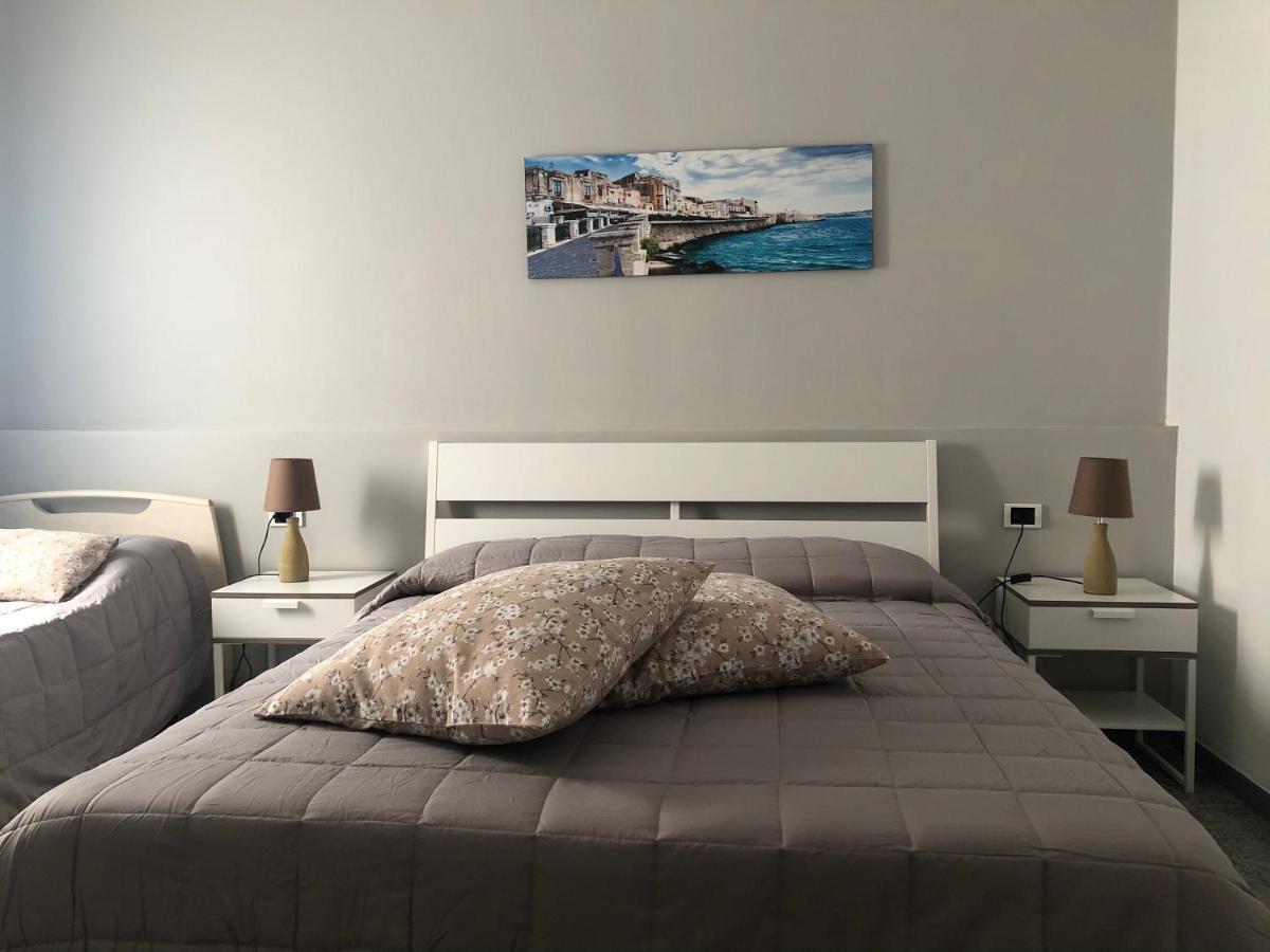 A Casa Di Giu B&B Syracuse Bagian luar foto