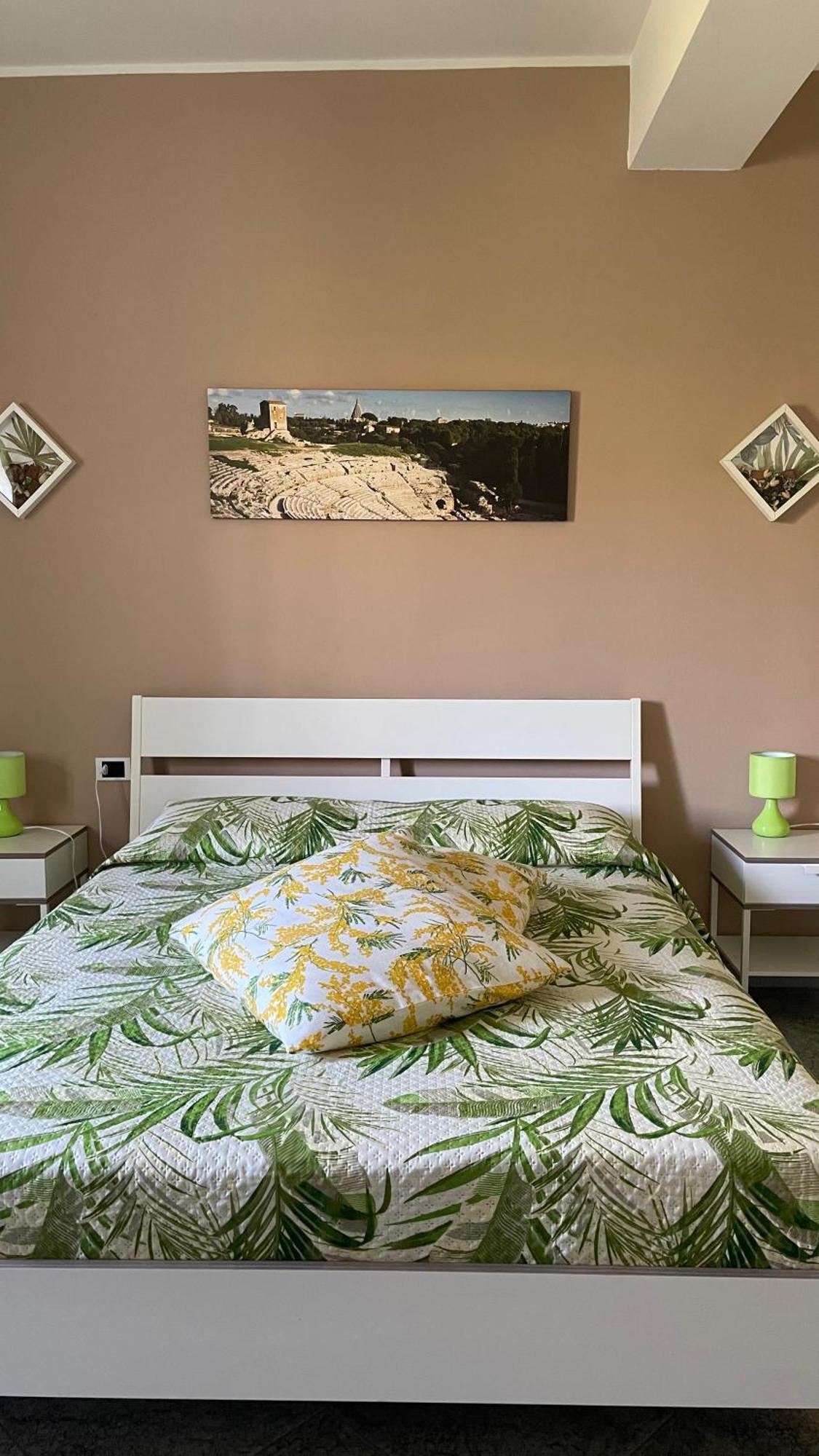 A Casa Di Giu B&B Syracuse Bagian luar foto